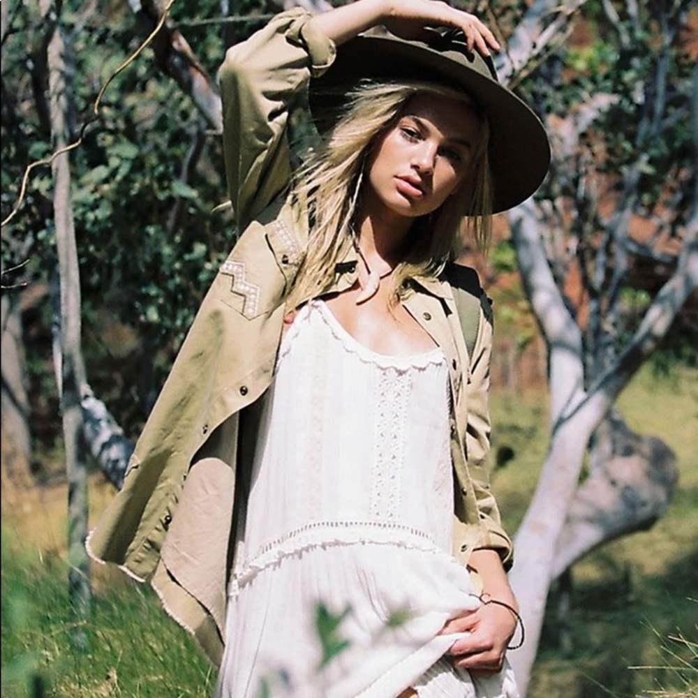 Spell & the Gypsy BNWOT Hanging Rock midi dress,